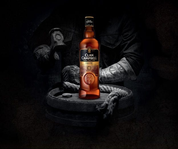 Clan Campbell Dark Un whisky vieilli en fut de Rhum Flibustier